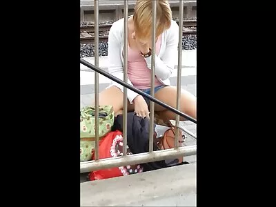 Thể dục người nghiện được cô xes dep nhat ấy có lông châu á, lồn fuck