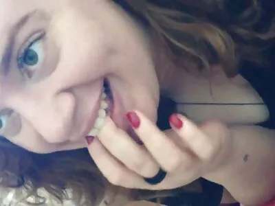 Skanky đen phim girl xinh nhat ban cô gái bị phá hủy bởi một dầy trắng vòi nước
